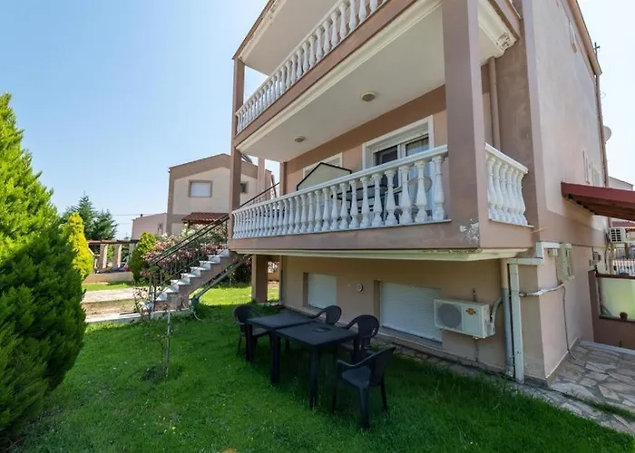 Side By Side Nea Iraklitsa